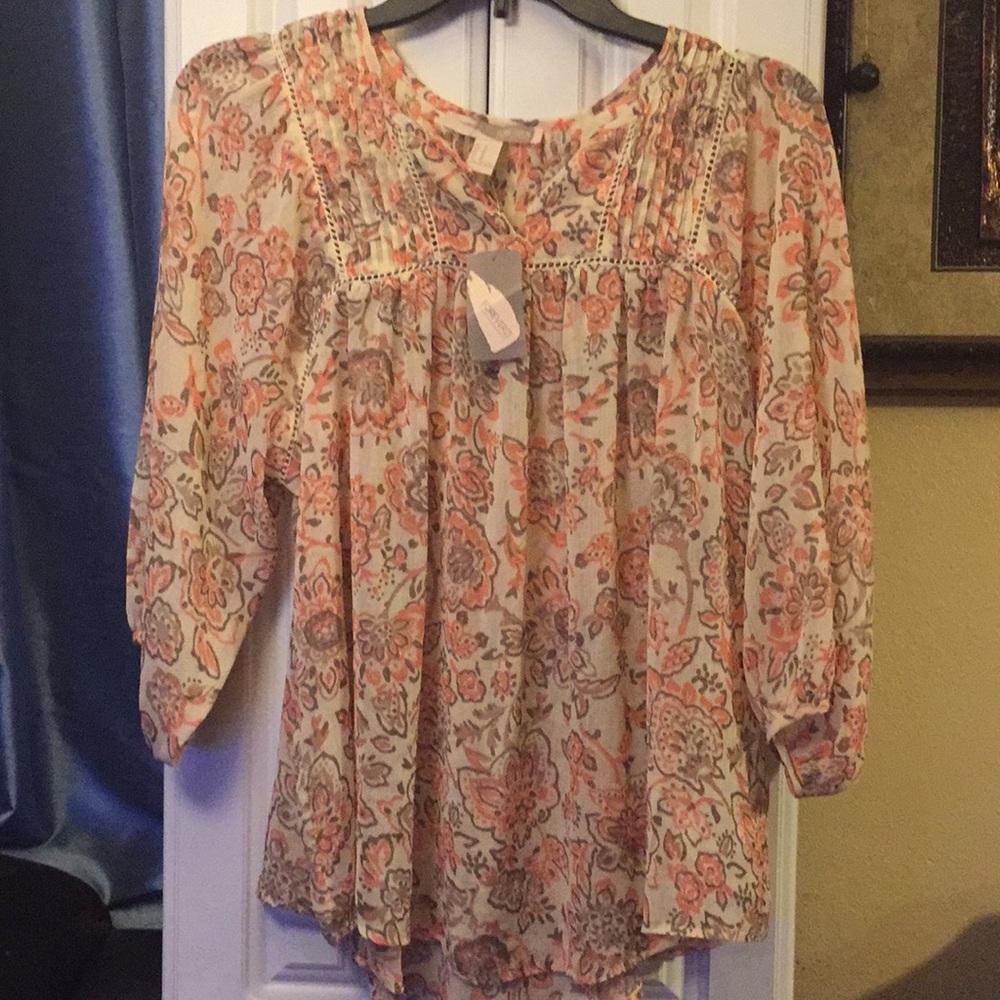 Forever 21 Ivory and Coral Woven Top
